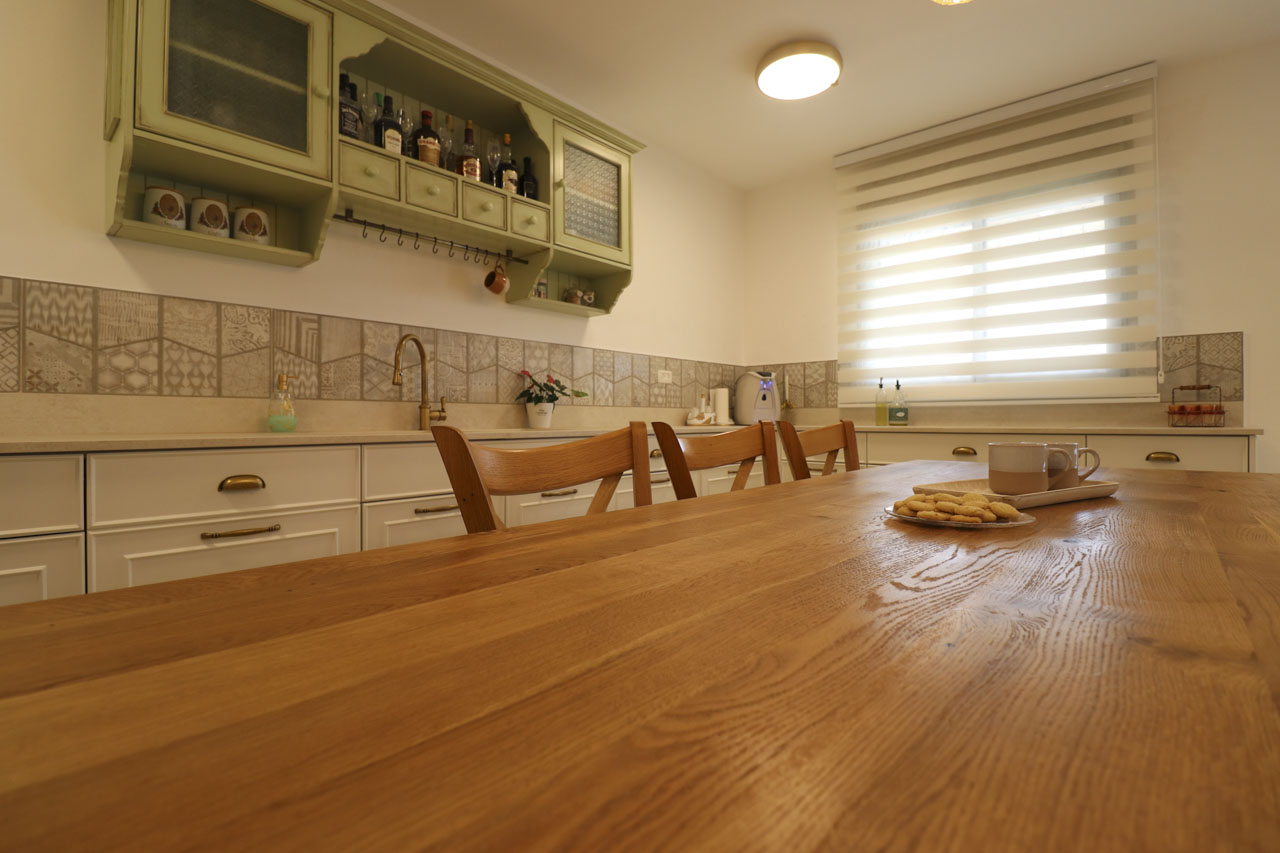 Rustic Kitchen (29)