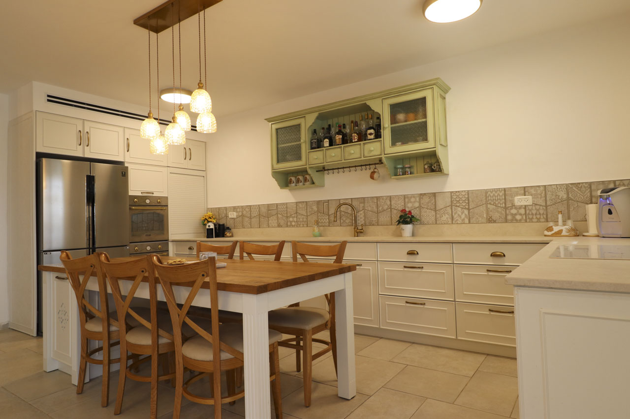 Rustic Kitchen (32)