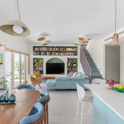 בית  בקיבוץ  חנתון